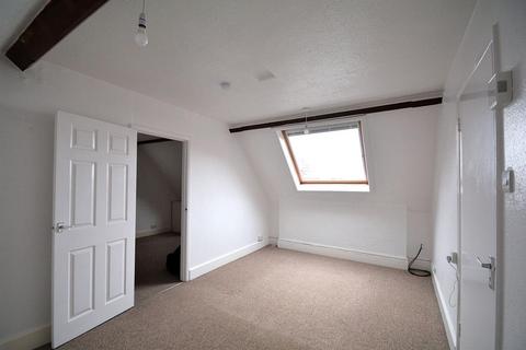 1 bedroom flat to rent, South Street, Ventnor