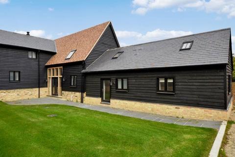 3 bedroom barn conversion to rent, Radwell, nr Baldock, Hertfordshire