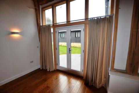 3 bedroom barn conversion to rent, Radwell, nr Baldock, Hertfordshire