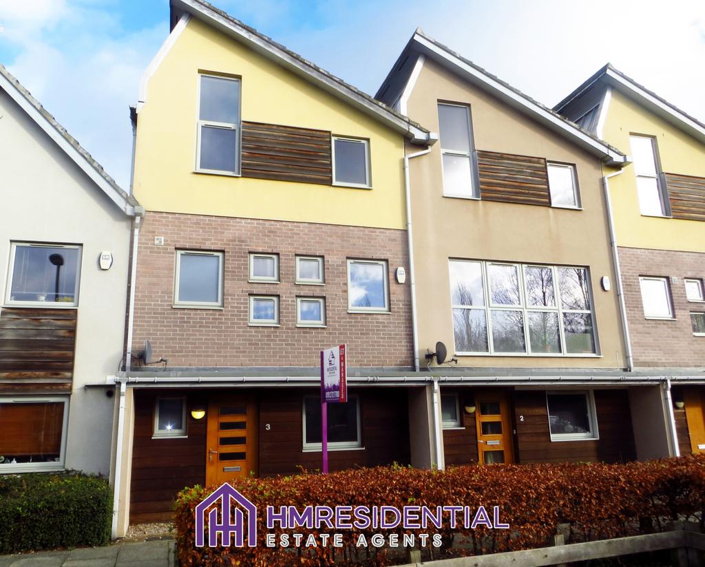 4 bedroom Semi Detached for rent on November Cour