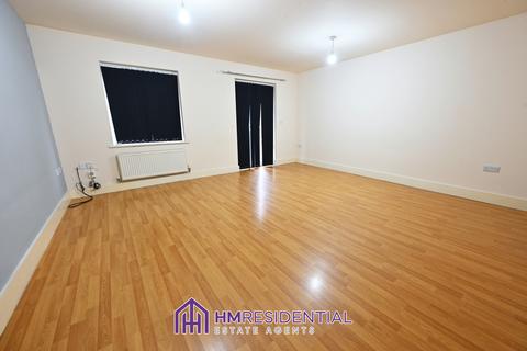 5 bedroom townhouse to rent, November Court Yard, Gateshead NE8