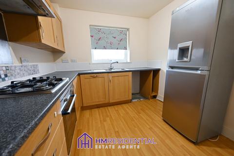 5 bedroom townhouse to rent, November Court Yard, Gateshead NE8