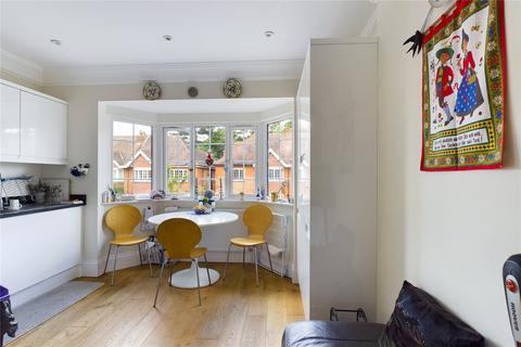 2 bedroom apartment to rent, West End Avenue, Pinner, HA5