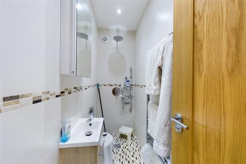 2 bedroom apartment to rent, West End Avenue, Pinner, HA5