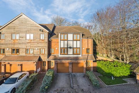 5 bedroom townhouse for sale, Watford Road, Croxley Green, Rickmansworth, WD3