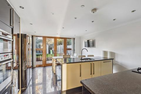 5 bedroom townhouse for sale, Watford Road, Croxley Green, Rickmansworth, WD3
