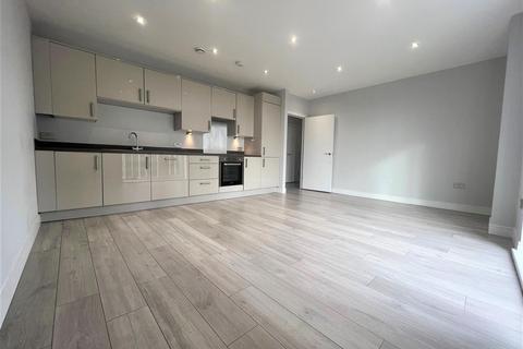 2 bedroom apartment to rent, Victoria Avenue, Southend-On-Sea