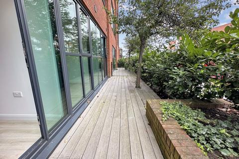 undefined, Bath Road, Slough, Berkshire, SL1