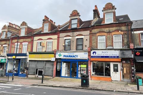 1 bedroom in a house share to rent, Wickham Lane, London SE2