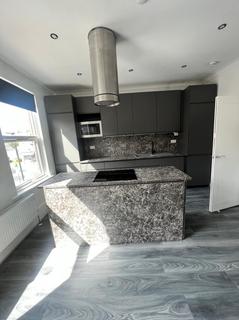 1 bedroom in a house share to rent, Wickham Lane, London SE2