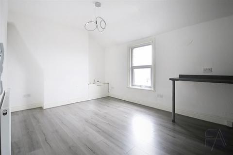 1 bedroom flat to rent, Gordon Street, Southport PR9