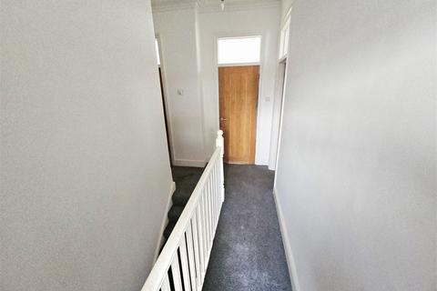 2 bedroom apartment to rent, West Road, Westcliff on sea, Westcliff on sea,