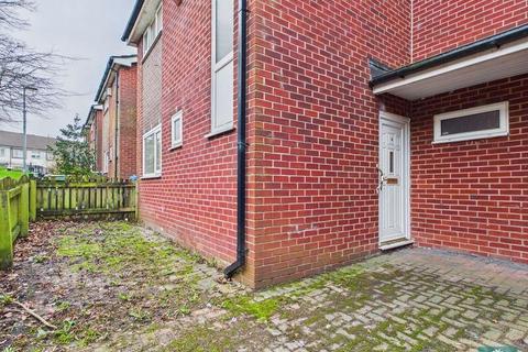 3 bedroom terraced house for sale, Doncaster Walk, Oldham, Greater Manchester, OL1 3DE