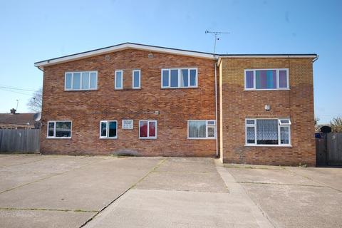 2 bedroom flat to rent, Hereward Way, Weeting, IP27