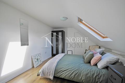undefined, Conway Rd, Hounslow, TW4