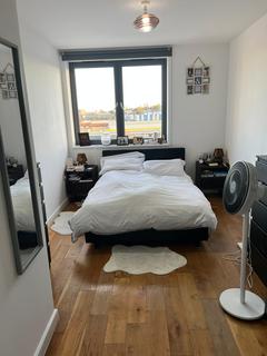 2 bedroom flat to rent, Edgware Road, London NW2