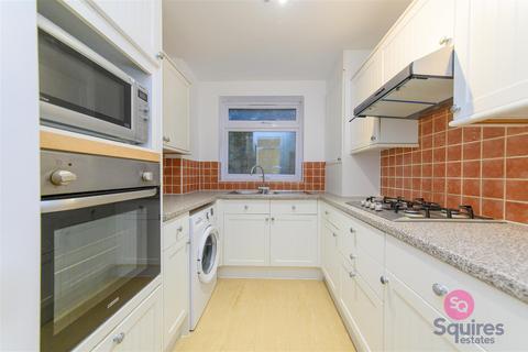 2 bedroom flat for sale, Holden Road, Woodside Park
