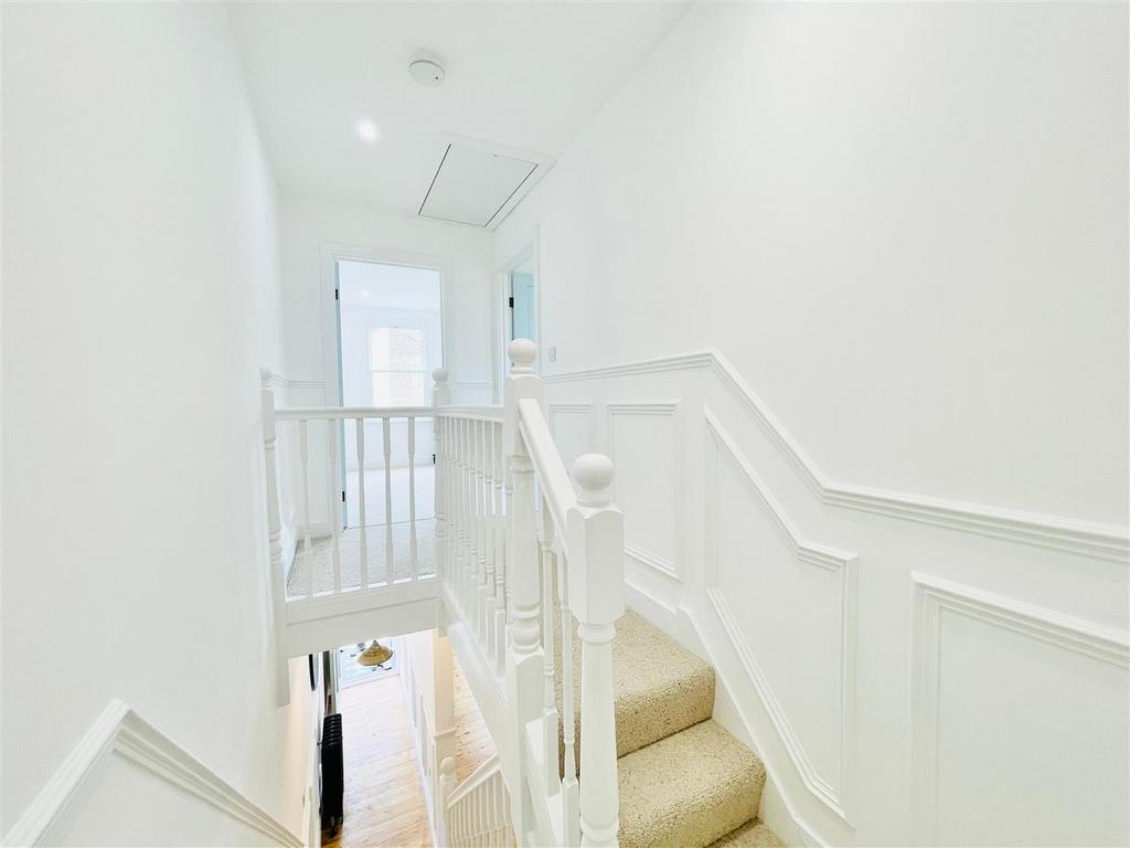 Hallway.jpeg