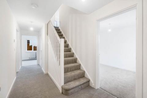 5 bedroom detached house for sale, The Maples, Weston