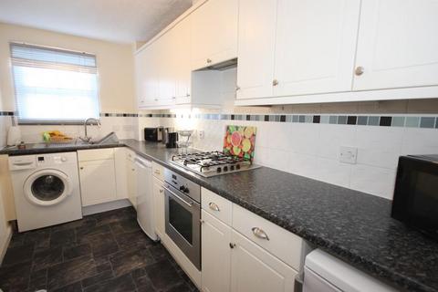 2 bedroom flat to rent, Morecroft Drive, Warwick