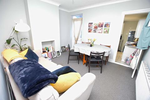 3 bedroom terraced house for sale, Albany Road, Gillingham