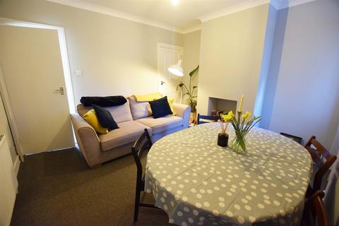 3 bedroom terraced house for sale, Albany Road, Gillingham