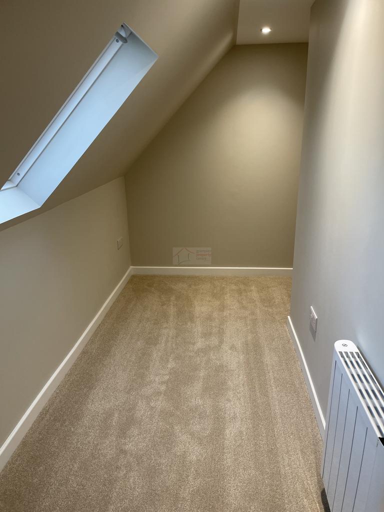 Bedroom 3a.JPG