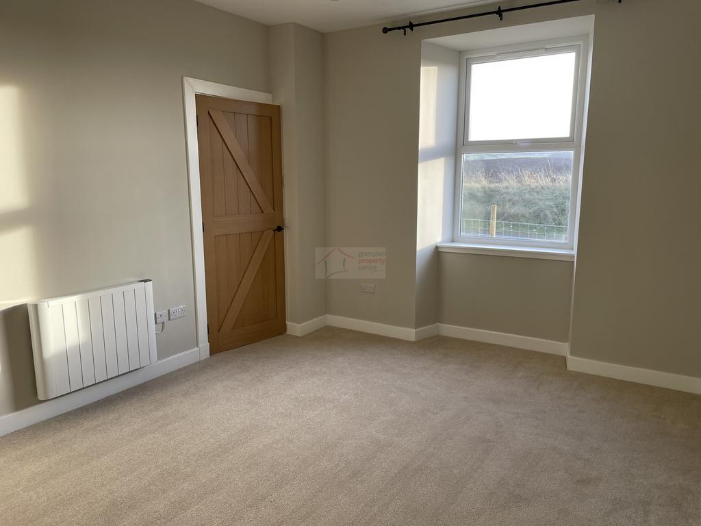Lounge 2.JPG