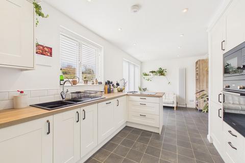 4 bedroom semi-detached house for sale, Strathmore Avenue, Rowlands Gill, NE39
