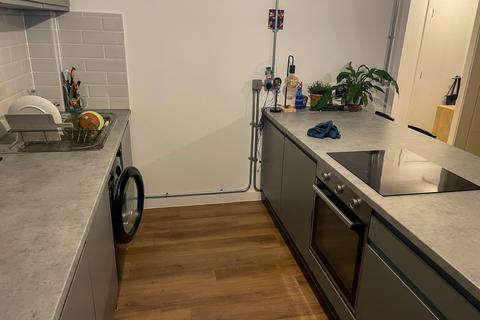 2 bedroom flat for sale, Bridge Road, Woolston WA1