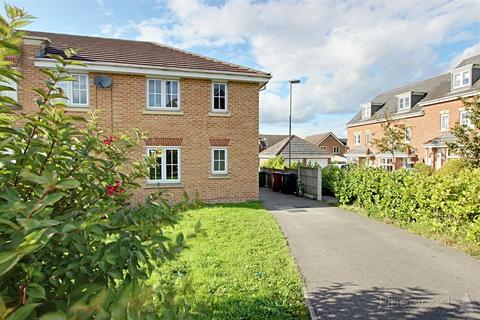3 bedroom end of terrace house to rent, Lincoln Way, Chesterfield S42