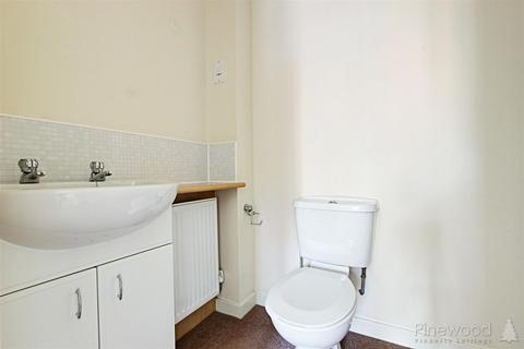 undefined, Lincoln Way, Chesterfield S42