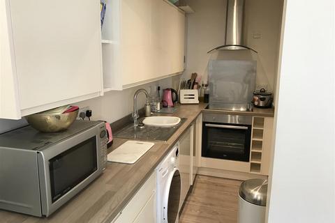 1 bedroom flat to rent, Verulam Place, Bournemouth