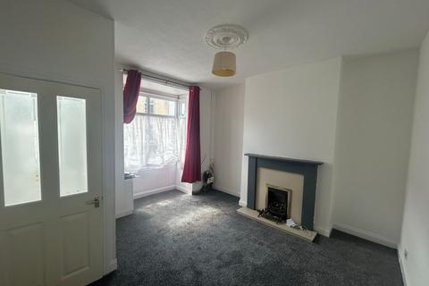 2 bedroom terraced house to rent, Lowson Street, Darlington DL3