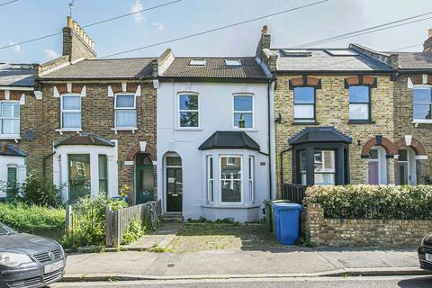 3 bedroom flat to rent, Crawthew Grove, London SE22