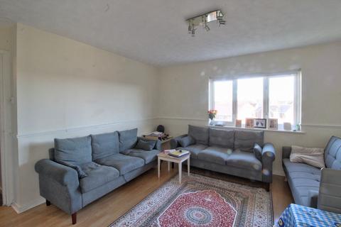 2 bedroom flat for sale, Bentley Drive, Harlow