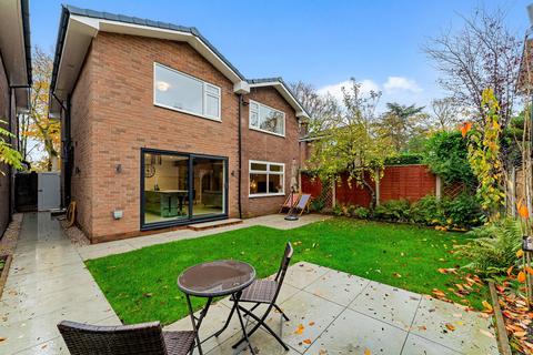 4 bedroom detached house for sale, Ellesmere Road, Monton M30