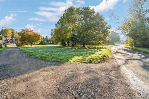 3 bedroom semi-detached bungalow for sale, Lycrome Road, Lye Green, Chesham, Buckinghamshire, HP5 3LQ