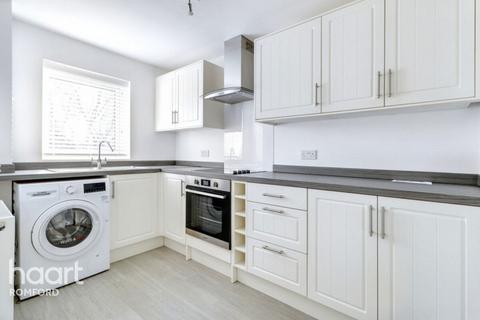 Braithwaite Avenue, Romford, RM7 0DS
