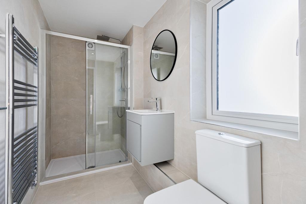 Bedroom 4 En Suite