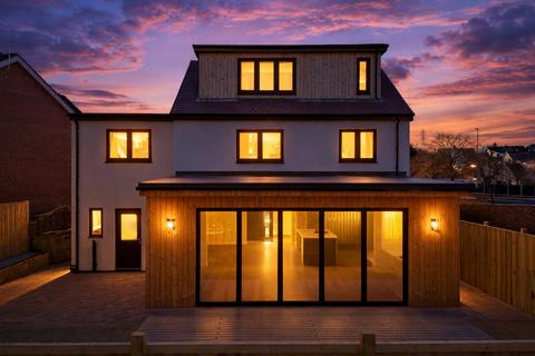 4 bedroom detached house for sale, Snydale Rd, Normanton WF6