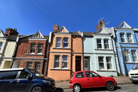 5 bedroom terraced house to rent, Blaker Street, Brighton, BN2 OJJ