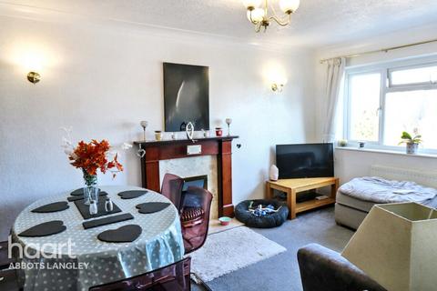 2 bedroom maisonette for sale, Adrian Road, Abbots Langley