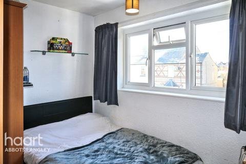 2 bedroom maisonette for sale, Adrian Road, Abbots Langley