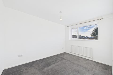 3 bedroom house to rent, Hollyend, Quedgeley, Gloucester, GL2