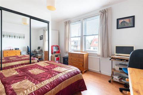 2 bedroom flat for sale, Den Walk, Leven KY8