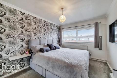 3 bedroom terraced house for sale, Kingswood Close, Orpington