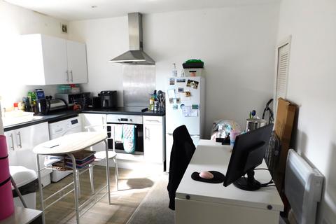 Studio to rent, Mile End Road, Colchester CO4