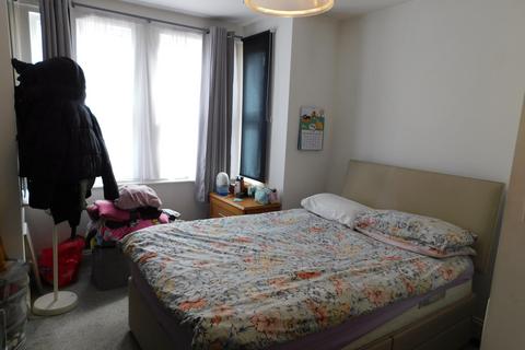 Studio to rent, Mile End Road, Colchester CO4