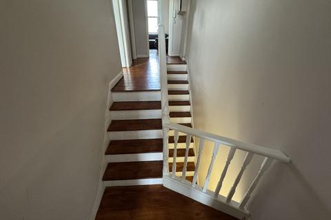 undefined, Stoke Newington High Street, London N16